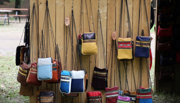 开挂辅助工具“欢乐吓牌可以开挂吗”其实确实有挂